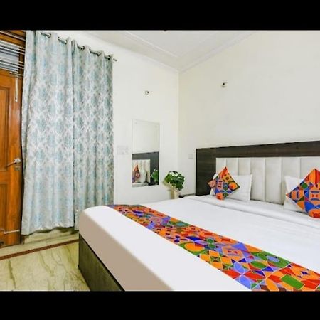Viraj Guest House 노이다 외부 사진