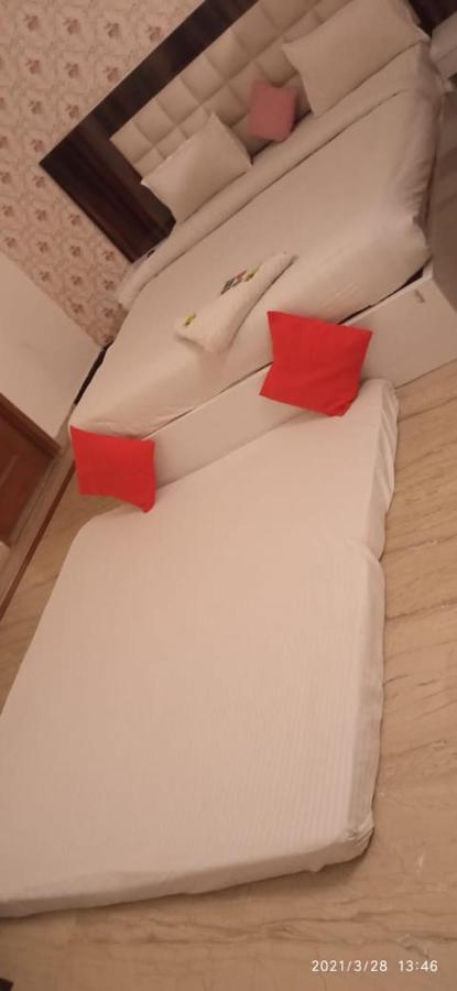 Viraj Guest House 노이다 외부 사진